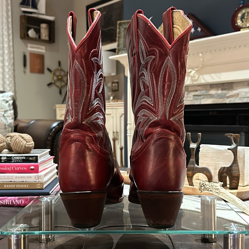 Justin Women’s Embroidered Leather Western Boots in Red, Size 10 Wide. - Picture 6 of 16